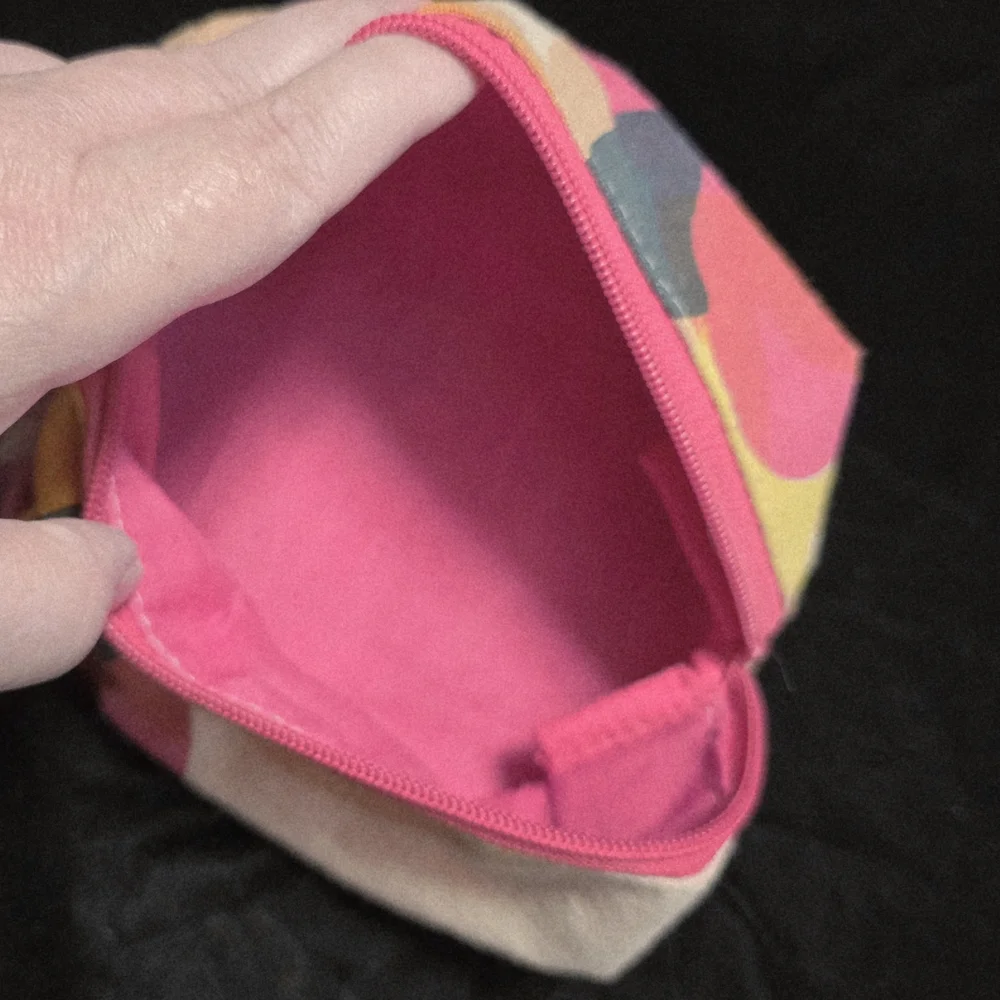 Colorful Women's Cosmetic Bag‎ with Pink Accents, NWOT